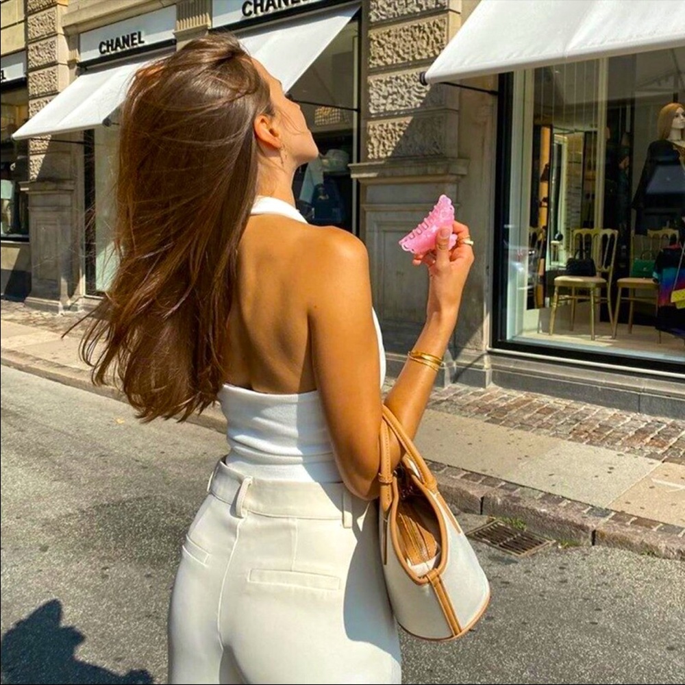 Same top available in black